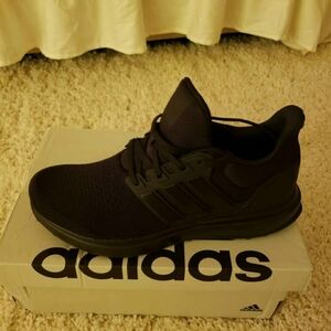 NEW Women's adidas UBounce DNA Sneakers Size 8.5
